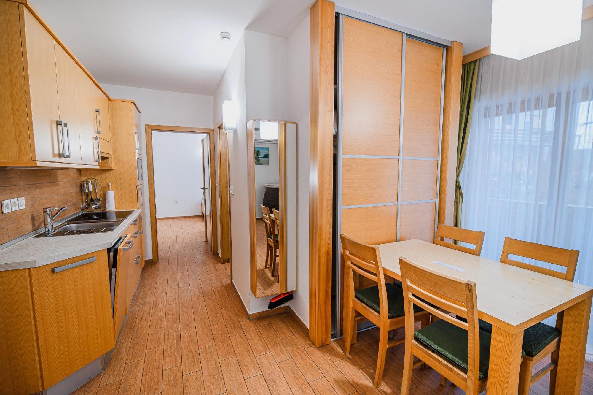 Apartments Maleric With Indoor Pool And Wellness Dragatuš Chambre photo