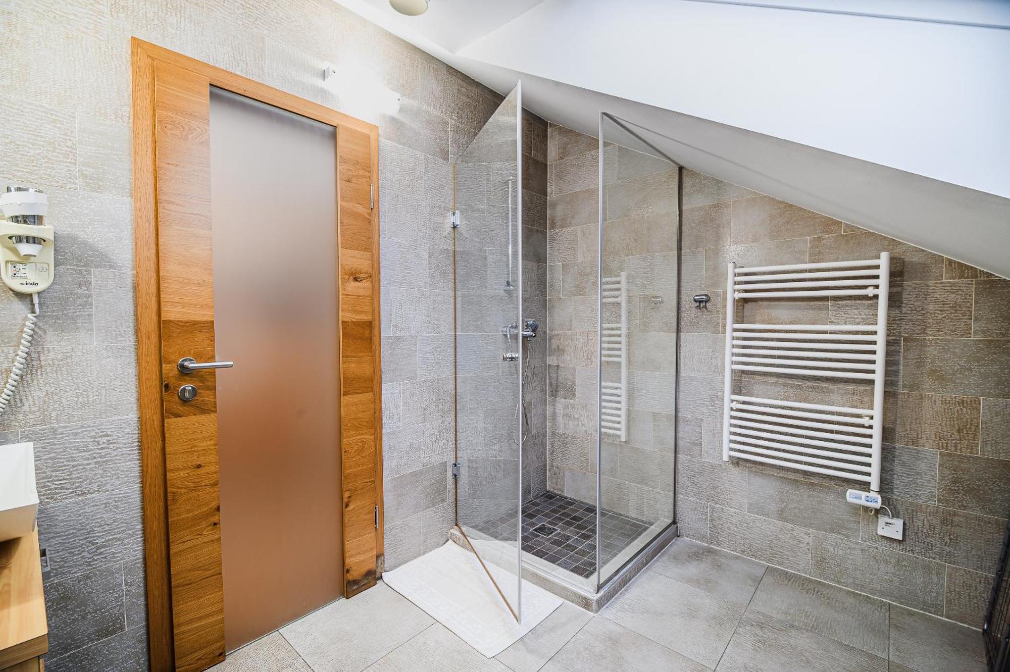 Apartments Maleric With Indoor Pool And Wellness Dragatuš Chambre photo
