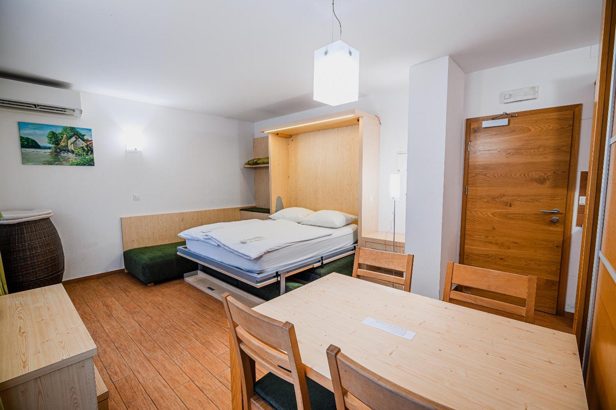 Apartments Maleric With Indoor Pool And Wellness Dragatuš Chambre photo