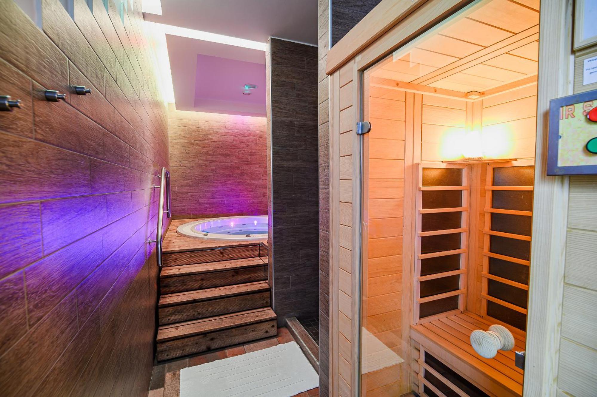 Apartments Maleric With Indoor Pool And Wellness Dragatuš Extérieur photo
