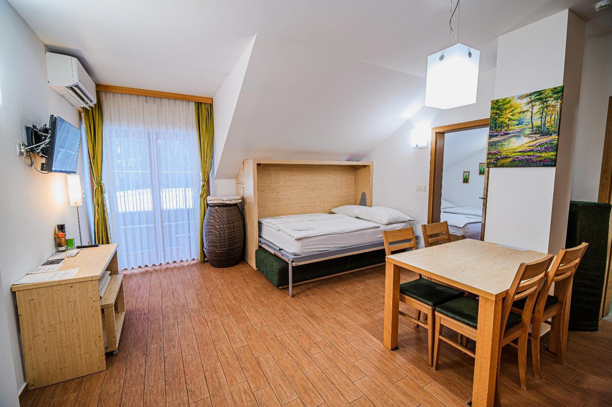 Apartments Maleric With Indoor Pool And Wellness Dragatuš Extérieur photo