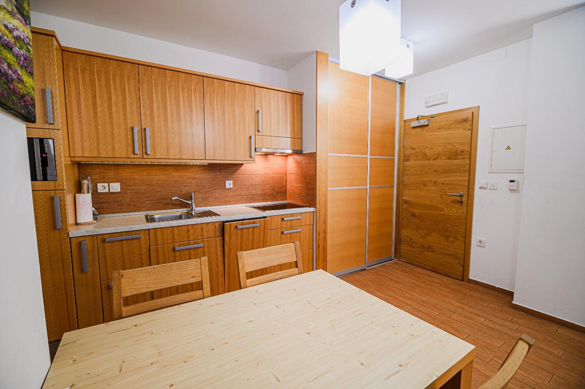 Apartments Maleric With Indoor Pool And Wellness Dragatuš Chambre photo