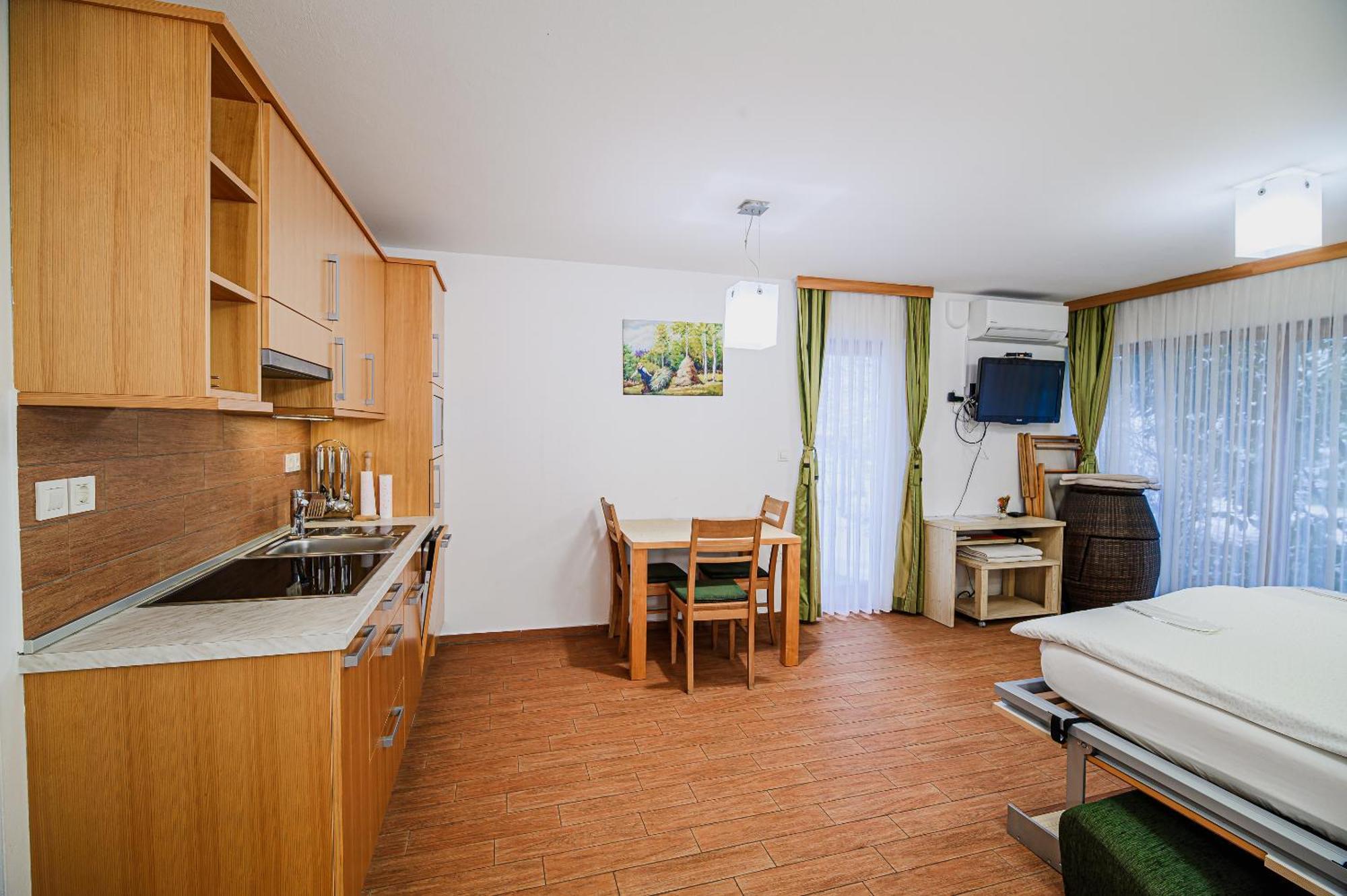 Apartments Maleric With Indoor Pool And Wellness Dragatuš Chambre photo