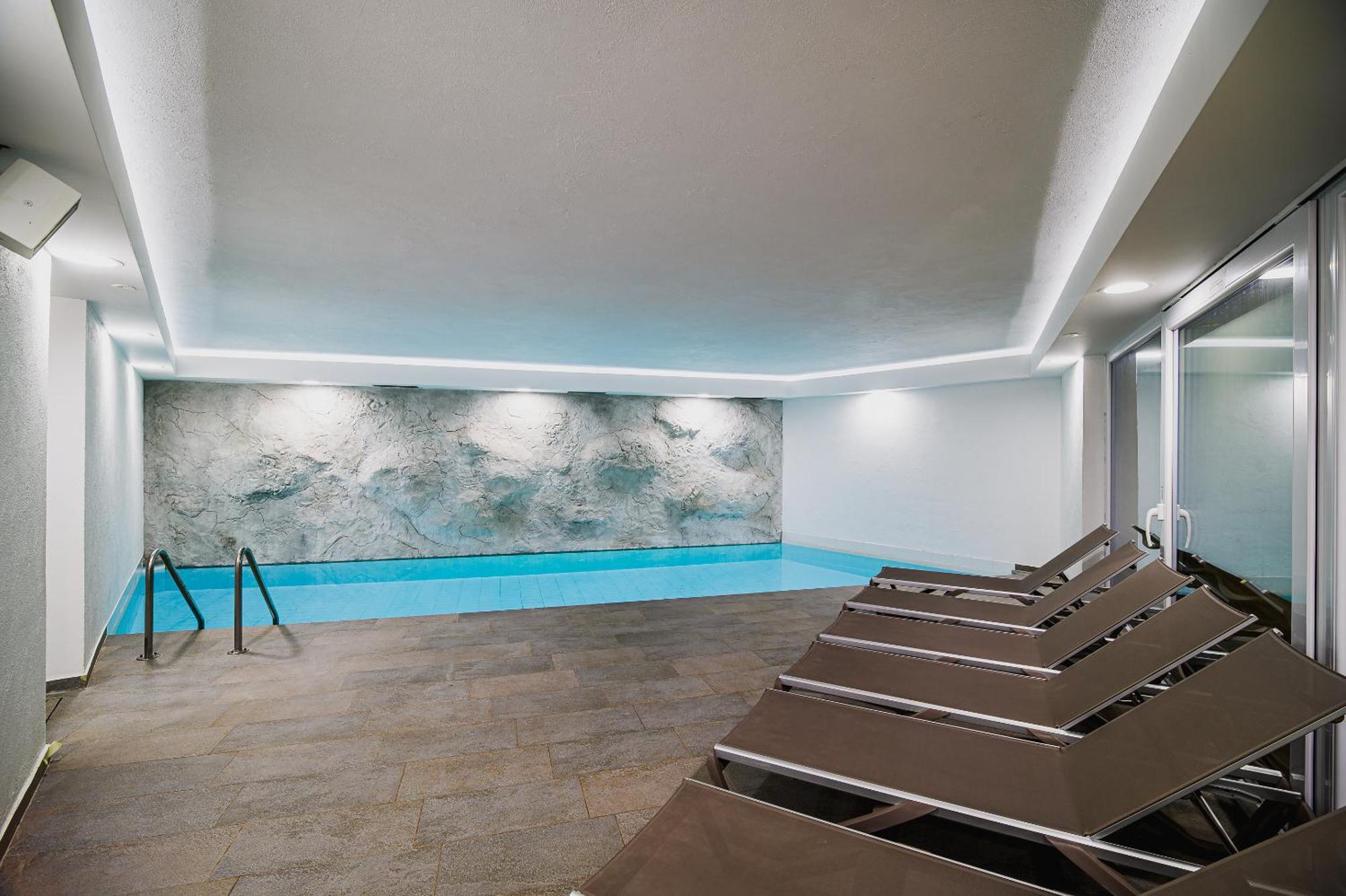 Apartments Maleric With Indoor Pool And Wellness Dragatuš Extérieur photo