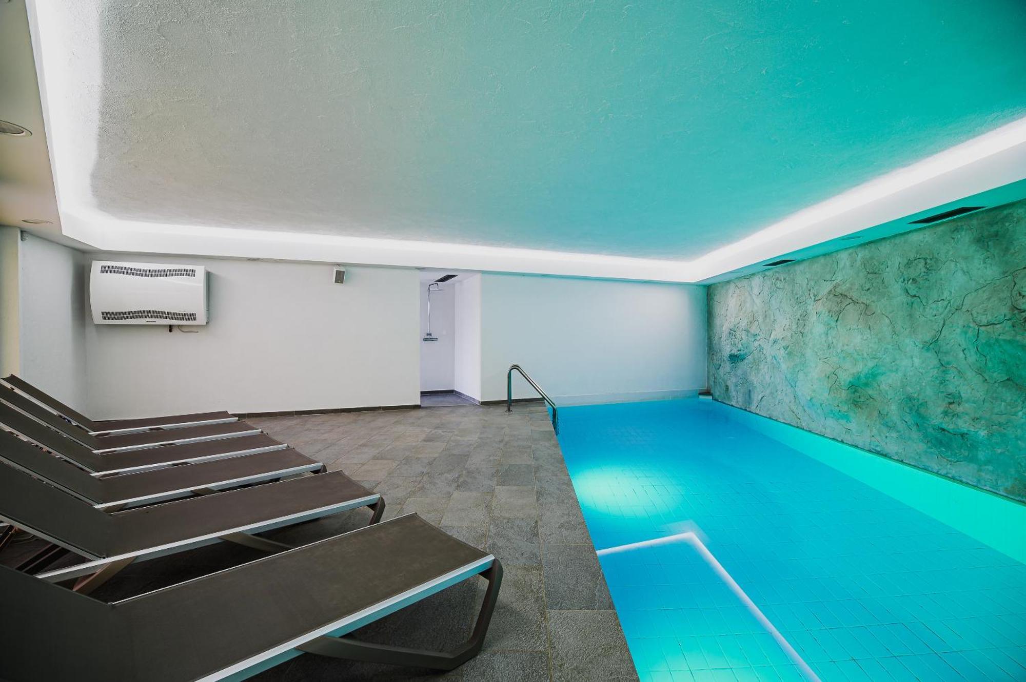 Apartments Maleric With Indoor Pool And Wellness Dragatuš Extérieur photo