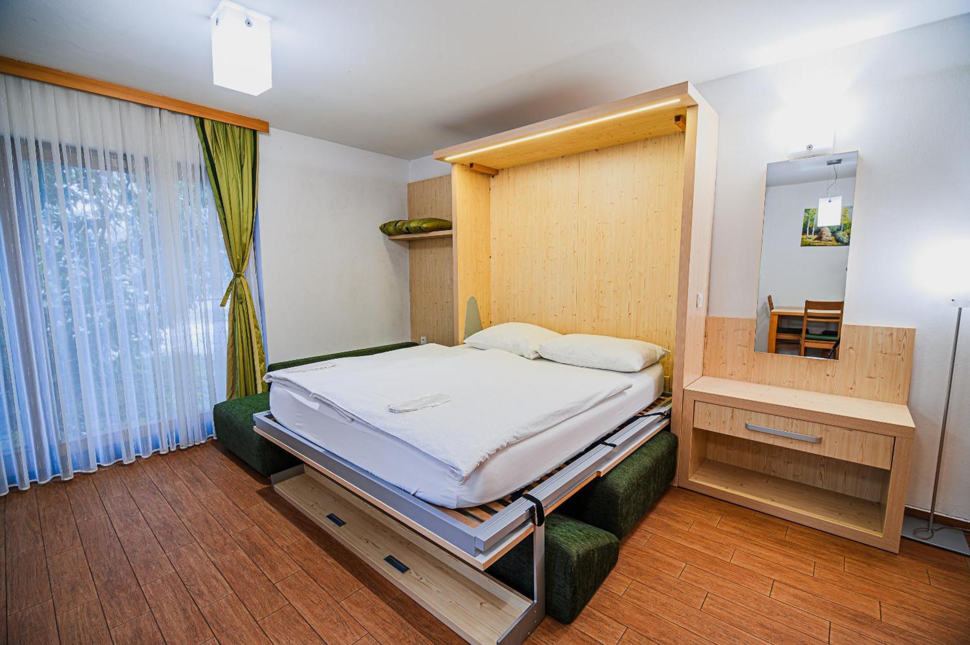 Apartments Maleric With Indoor Pool And Wellness Dragatuš Chambre photo